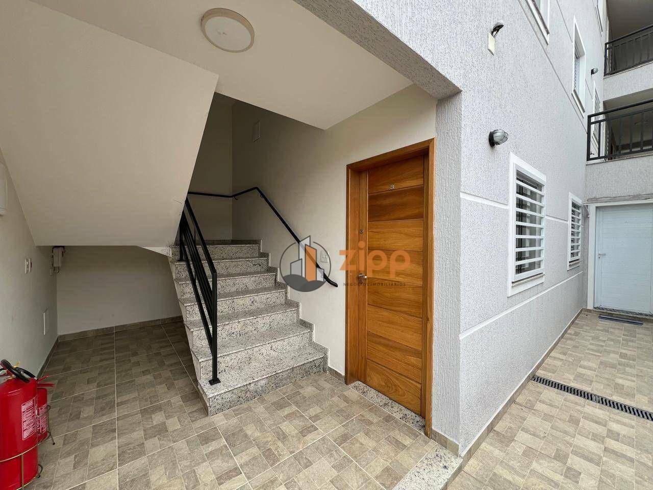 Casa para alugar com 2 quartos, 45m² - Foto 12