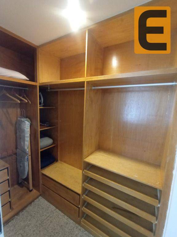 Apartamento para alugar com 2 quartos, 56m² - Foto 13