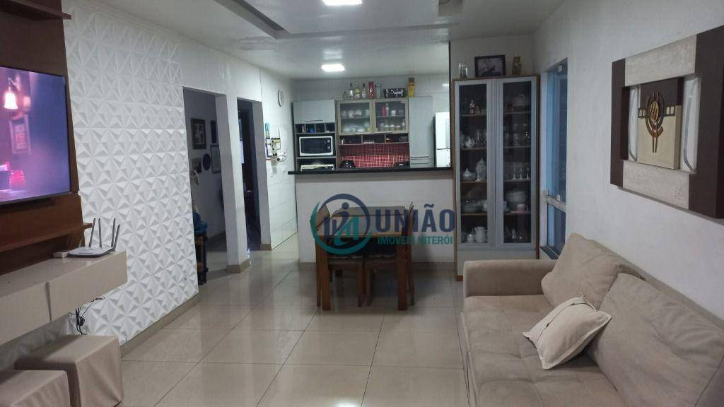 Casa de Condomínio à venda com 4 quartos, 213m² - Foto 5