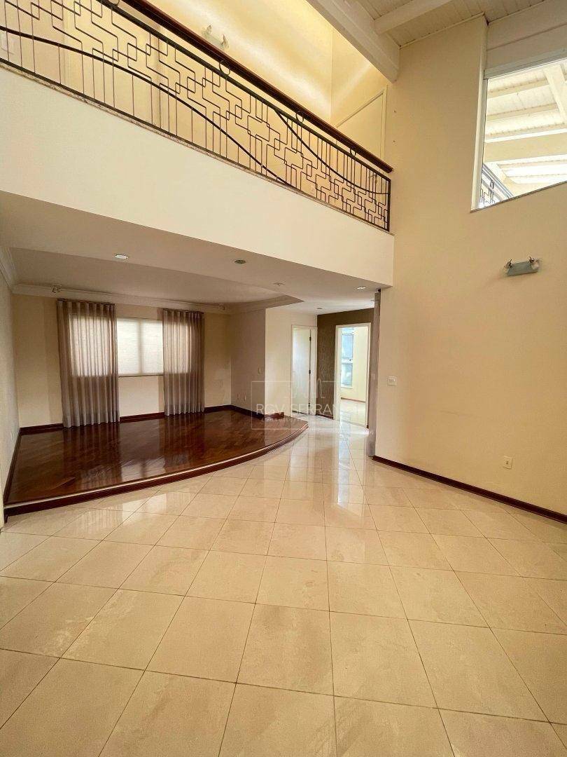 Sobrado à venda e aluguel com 3 quartos, 357m² - Foto 4