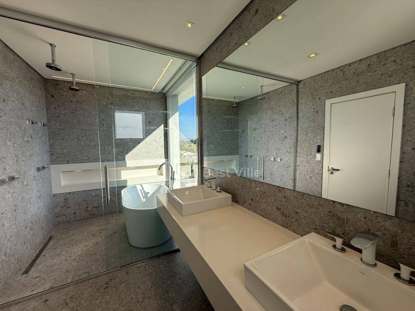 Casa de Condomínio para alugar com 4 quartos, 600m² - Foto 20