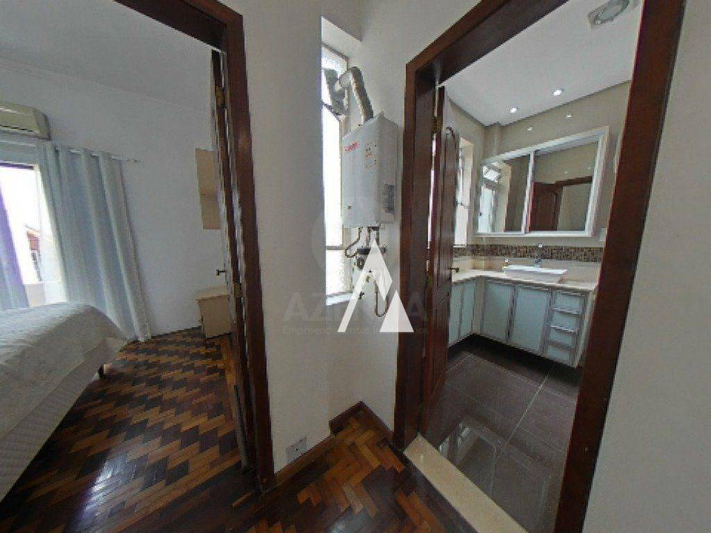 Casa à venda com 3 quartos, 263m² - Foto 18