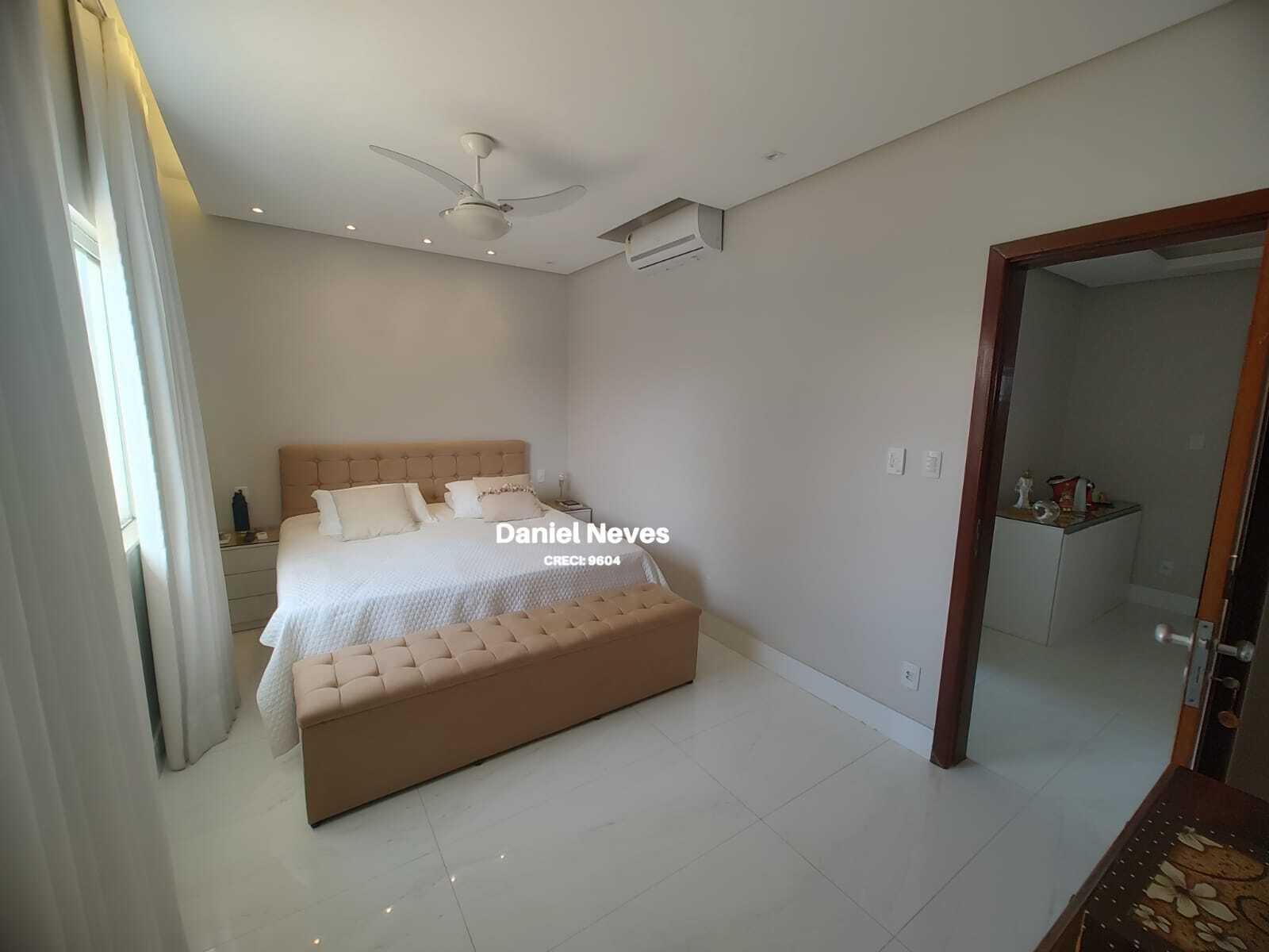 Casa de Condomínio à venda com 4 quartos, 220m² - Foto 12