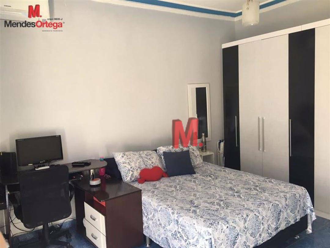 Casa à venda com 4 quartos, 254m² - Foto 14