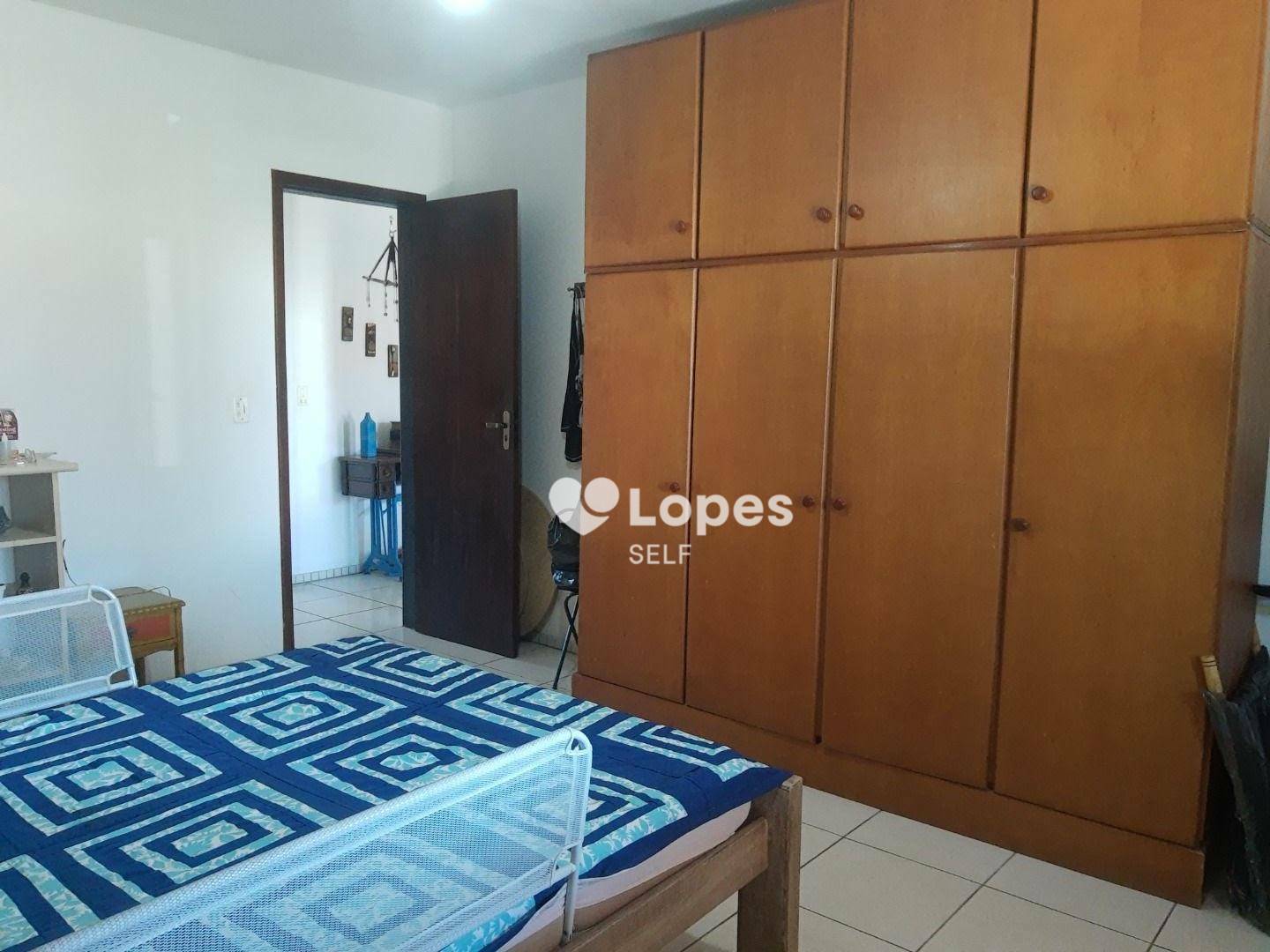 Casa à venda com 2 quartos, 180m² - Foto 9