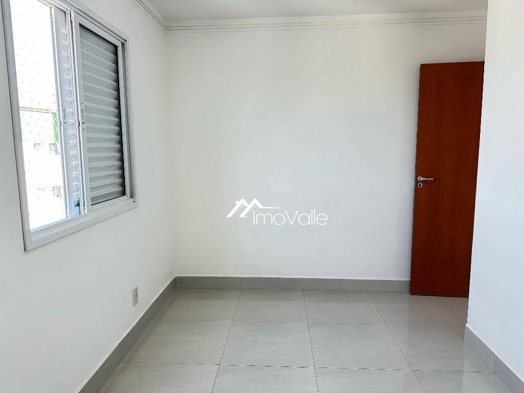 Apartamento para alugar com 3 quartos, 66m² - Foto 9