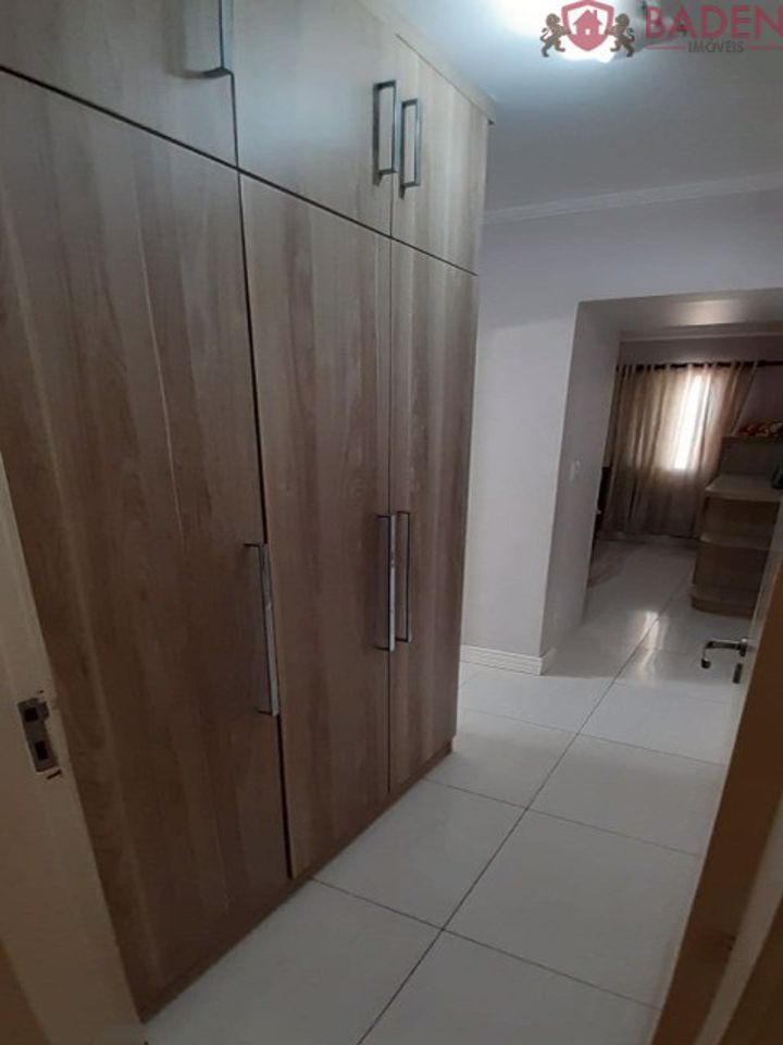 Apartamento à venda com 3 quartos, 140m² - Foto 29