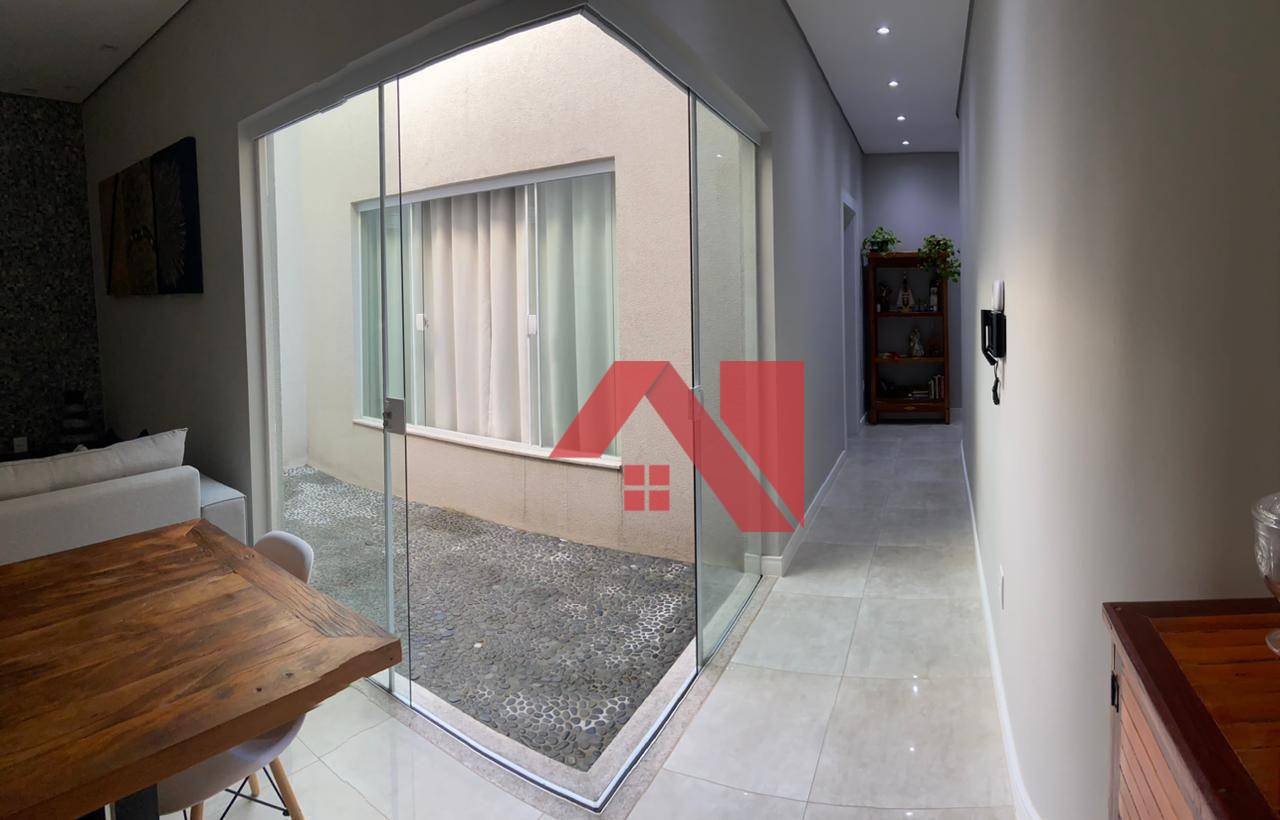 Casa à venda com 3 quartos, 137m² - Foto 2