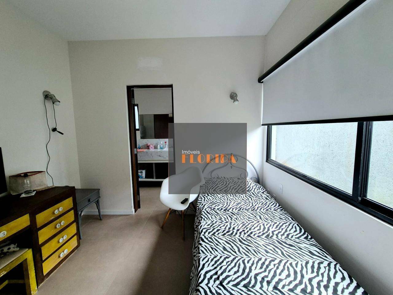 Casa, 4 quartos, 227 m² - Foto 30