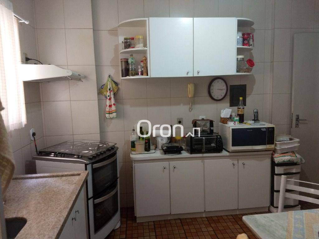 Apartamento à venda com 3 quartos, 107m² - Foto 4