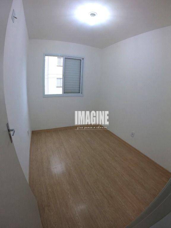 Apartamento à venda com 2 quartos, 65m² - Foto 13