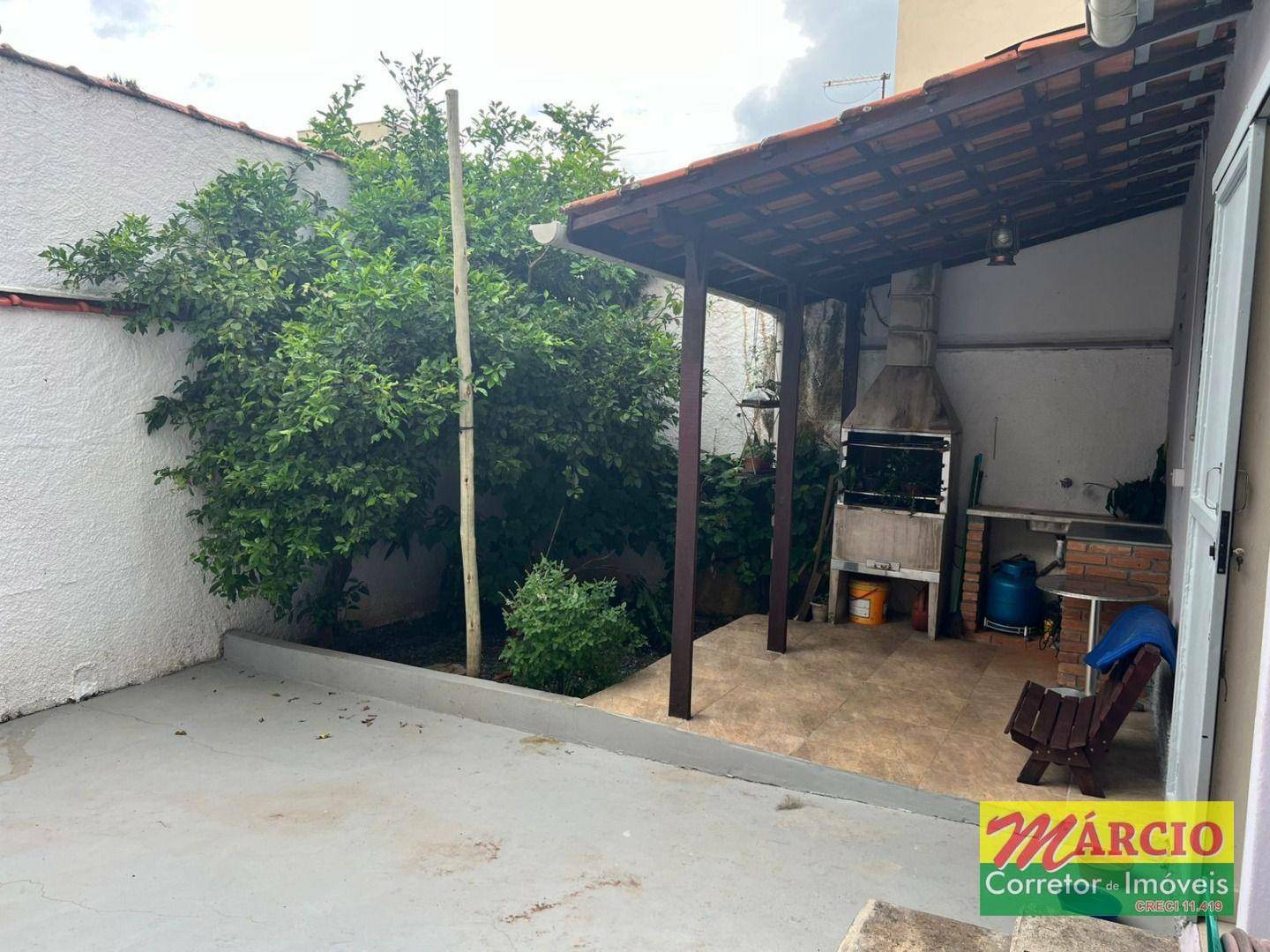 Casa à venda com 4 quartos, 148m² - Foto 19