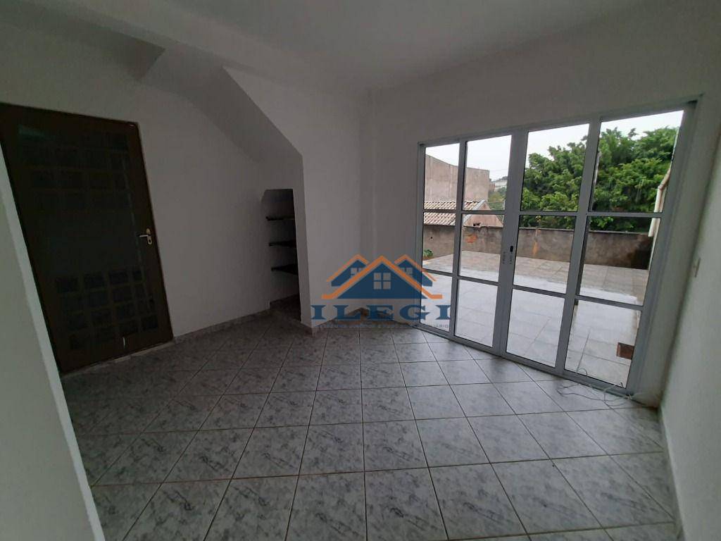 Casa à venda com 4 quartos, 265m² - Foto 18