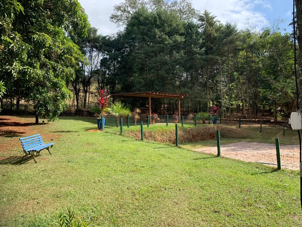 Chácara à venda com 4 quartos, 700m² - Foto 18