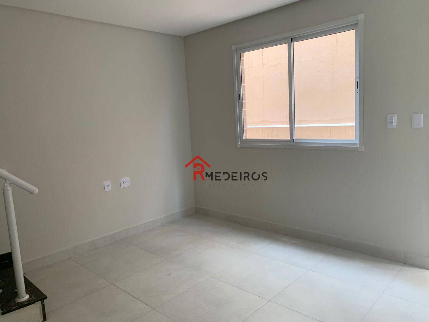 Casa de Condomínio à venda com 2 quartos, 58m² - Foto 2