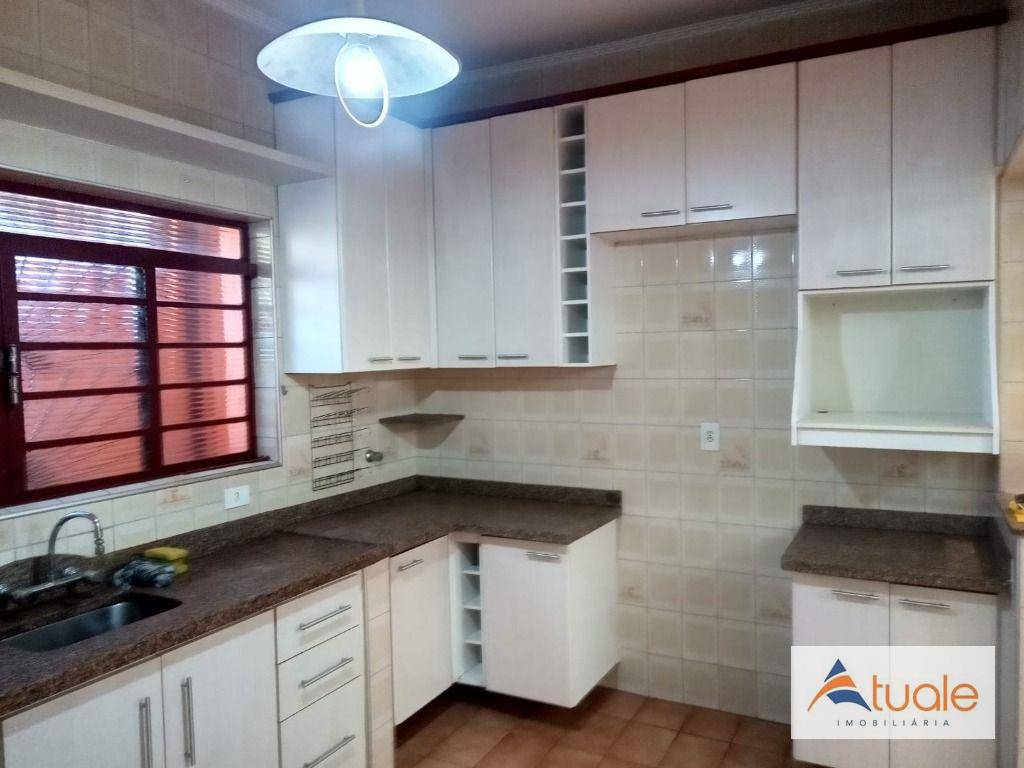 Casa para alugar com 3 quartos, 150m² - Foto 10