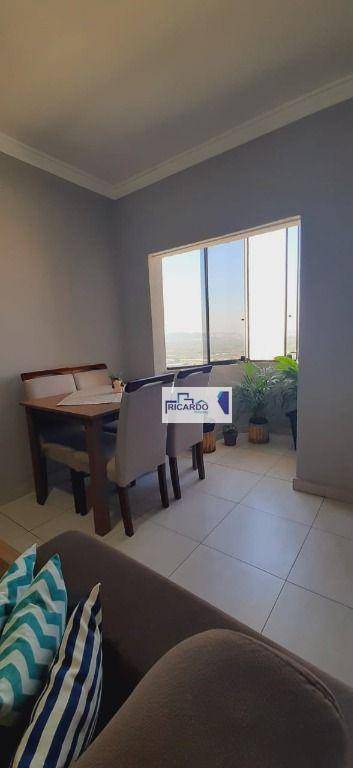 Apartamento à venda com 2 quartos, 58m² - Foto 4