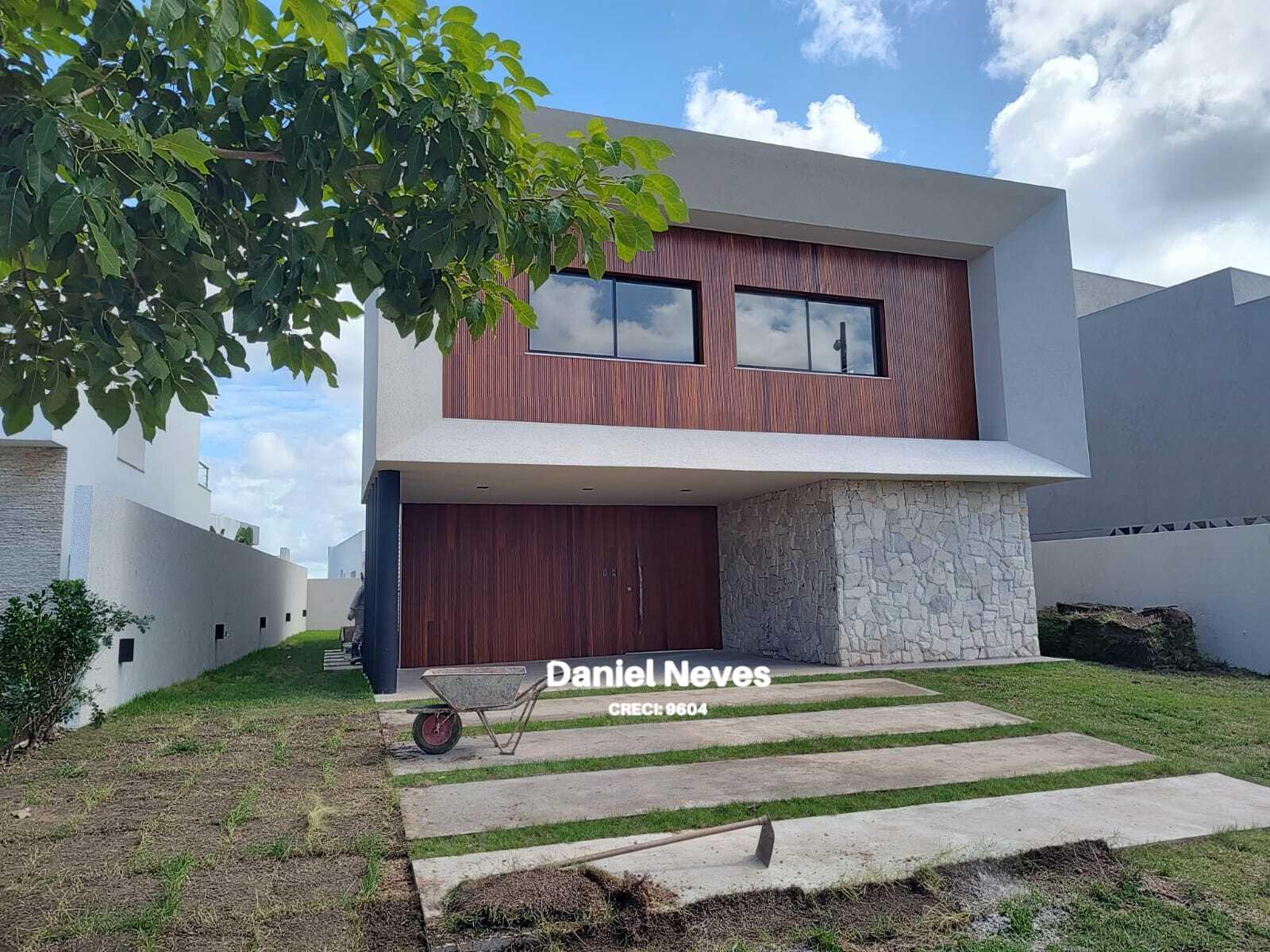 Casa de Condomínio à venda com 4 quartos, 264m² - Foto 1