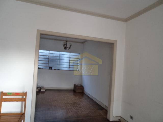 Sobrado à venda com 3 quartos, 200m² - Foto 2