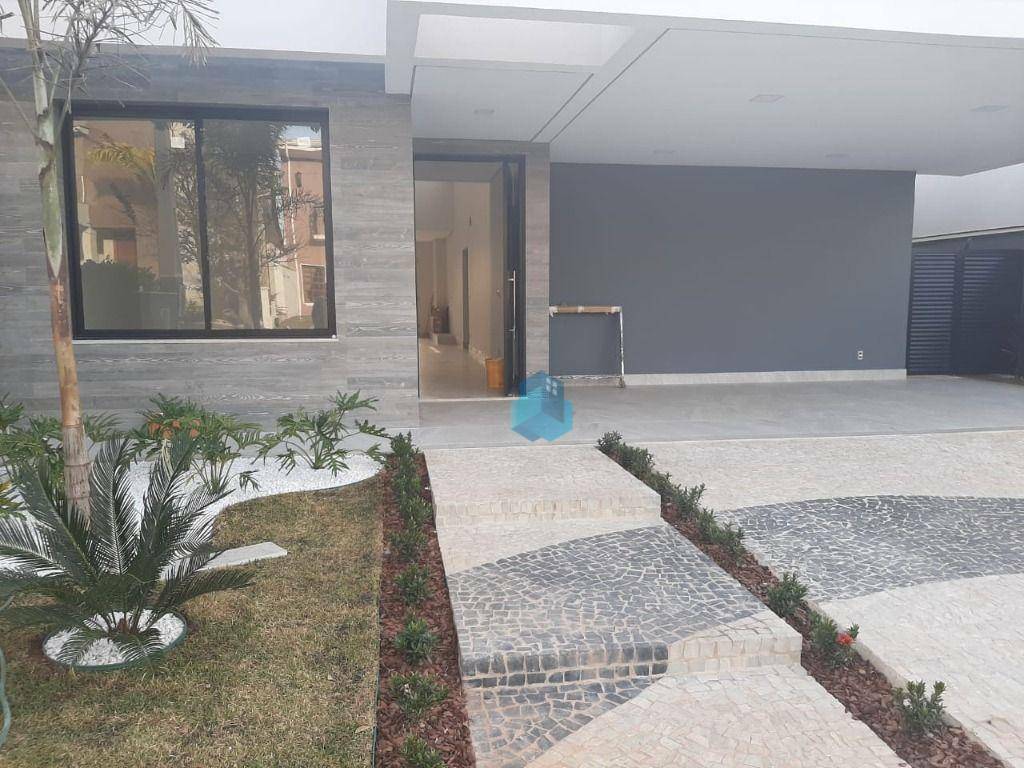 Casa à venda com 3 quartos, 200m² - Foto 2