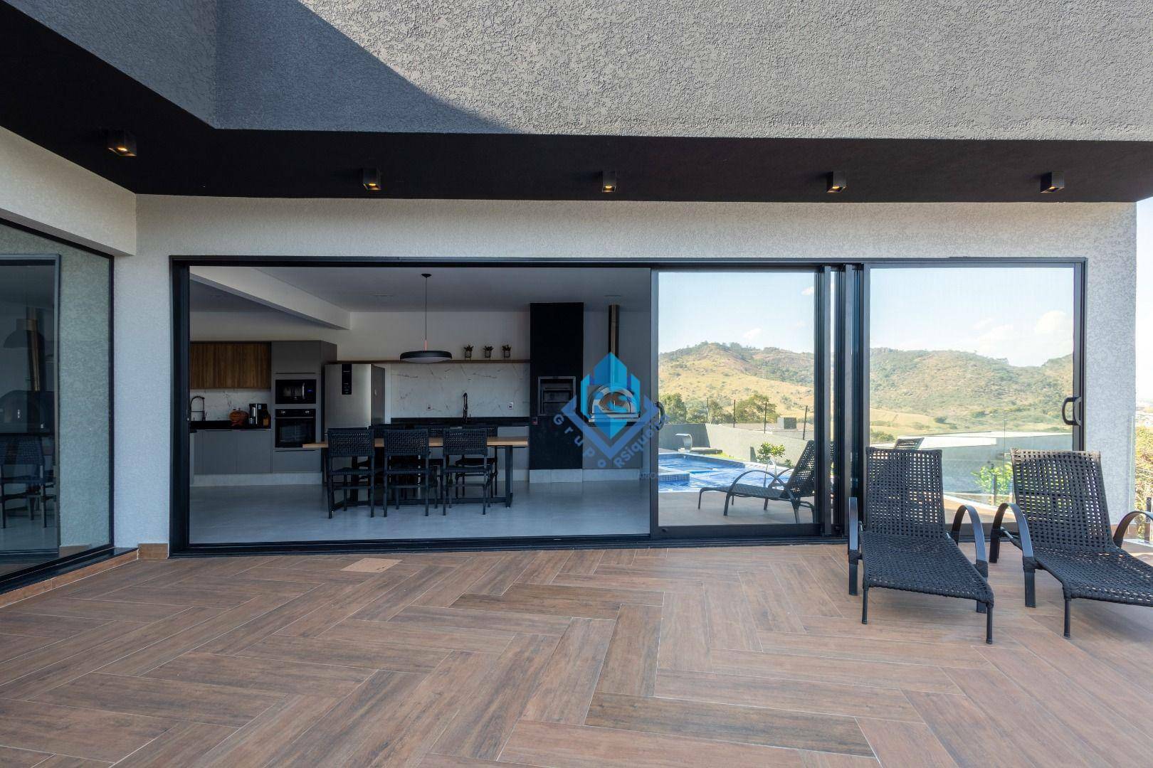 Casa de Condomínio à venda com 4 quartos, 252m² - Foto 6