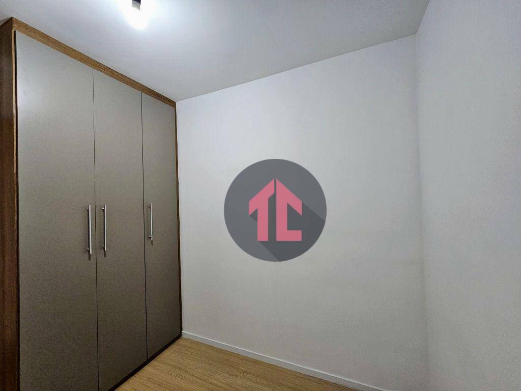 Apartamento para alugar com 3 quartos, 75m² - Foto 8