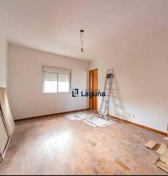 Apartamento à venda com 3 quartos, 175m² - Foto 5