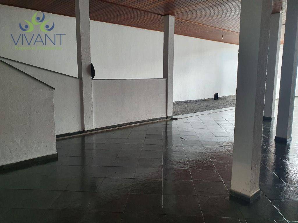 Sobrado à venda com 4 quartos, 298m² - Foto 9