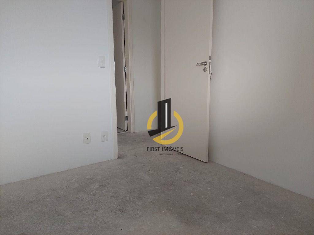 Apartamento à venda com 3 quartos, 84m² - Foto 24