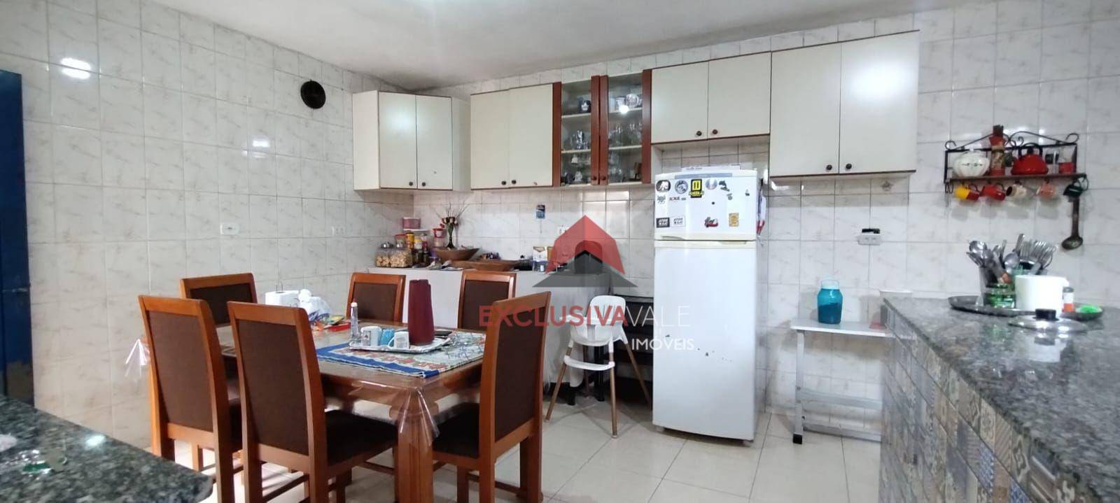 Casa à venda com 5 quartos, 290m² - Foto 22