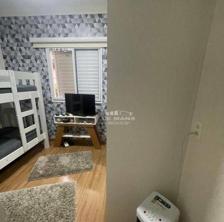 Apartamento à venda com 3 quartos, 75m² - Foto 8