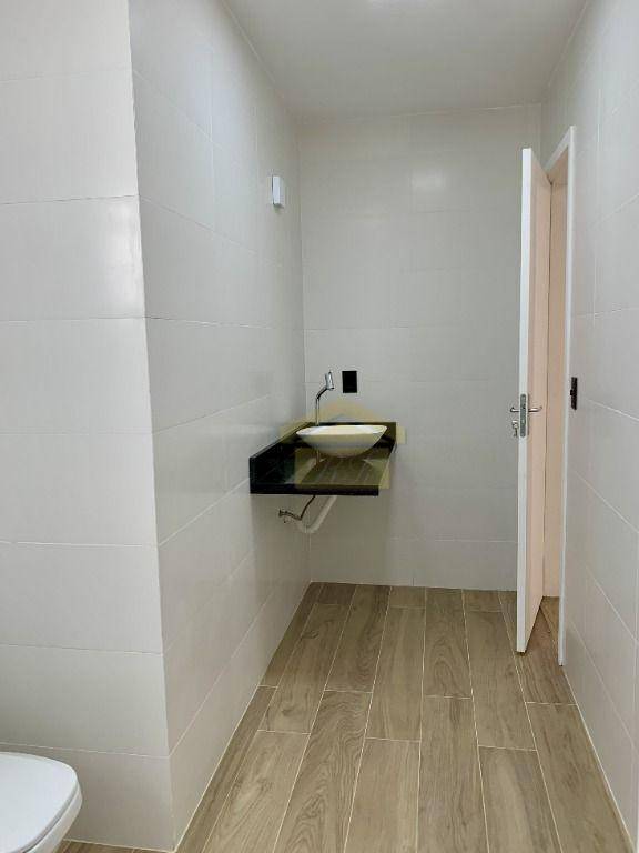 Sobrado à venda com 3 quartos, 240m² - Foto 17