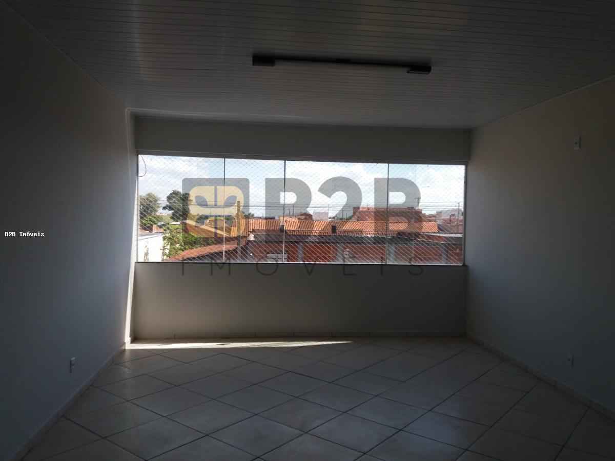 Casa à venda com 2 quartos, 100m² - Foto 13