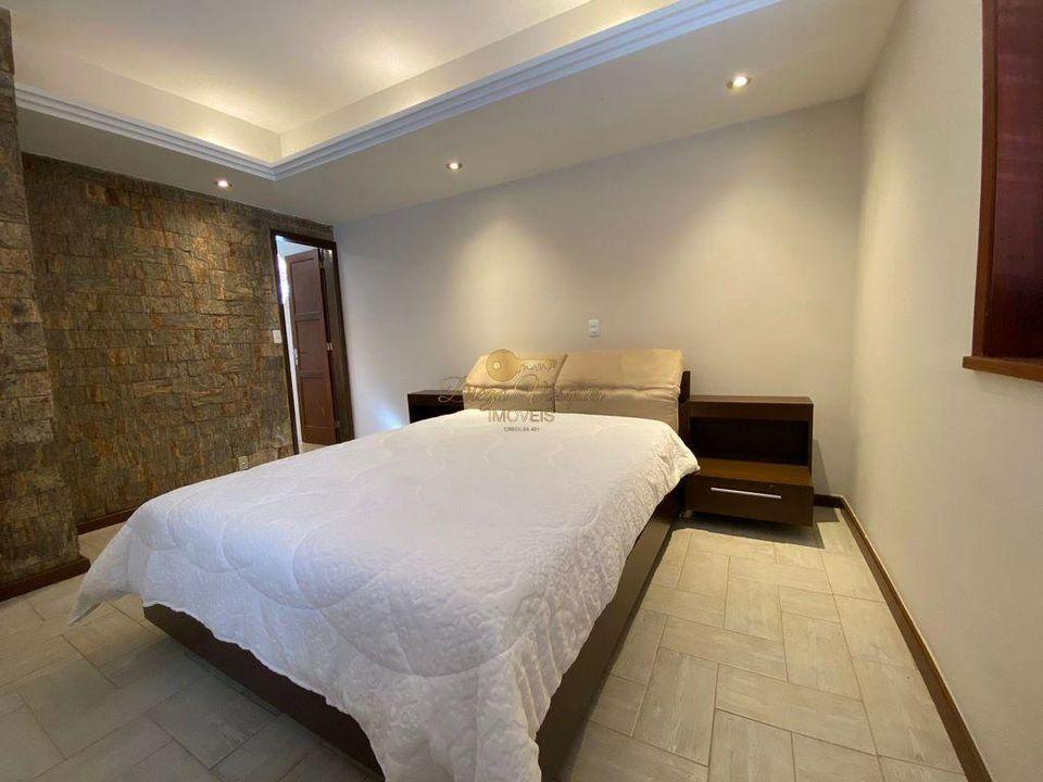 Casa à venda com 3 quartos, 800m² - Foto 9