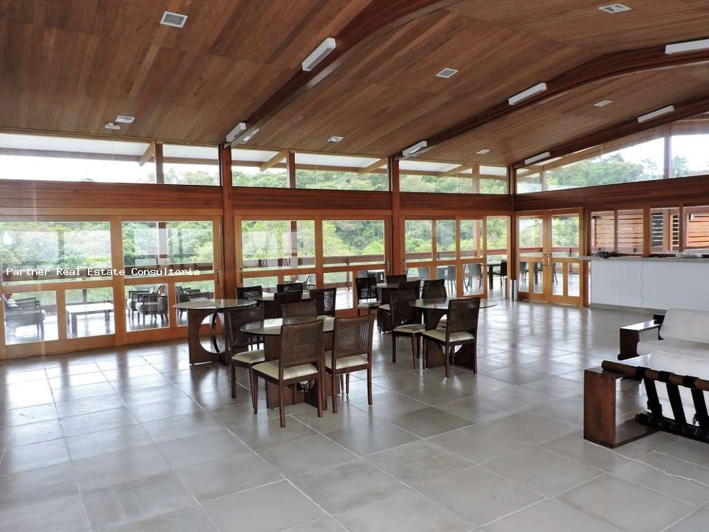 Casa de Condomínio à venda com 4 quartos, 525m² - Foto 4