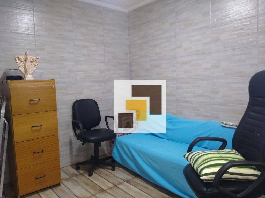 Sobrado à venda e aluguel com 3 quartos, 180m² - Foto 5