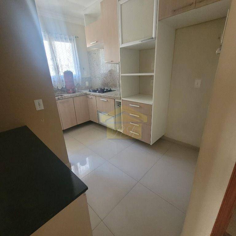 Apartamento à venda com 2 quartos, 70m² - Foto 6