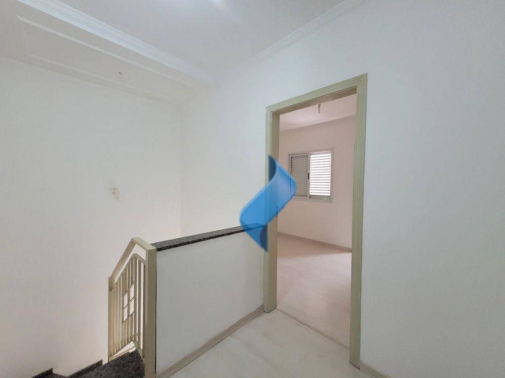 Casa de Condomínio para alugar com 2 quartos, 75m² - Foto 12