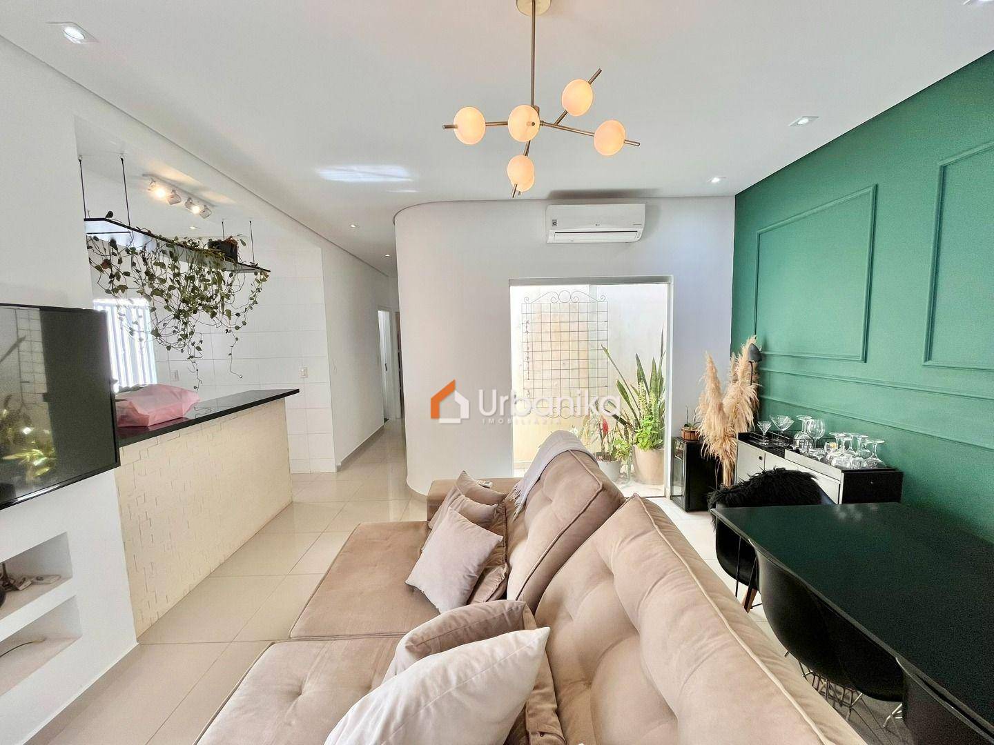 Casa, 2 quartos, 109 m² - Foto 1