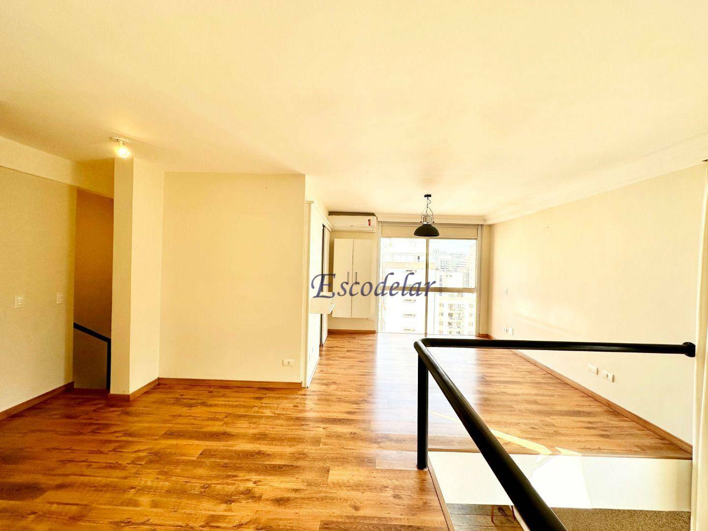 Apartamento à venda com 1 quarto, 75m² - Foto 27