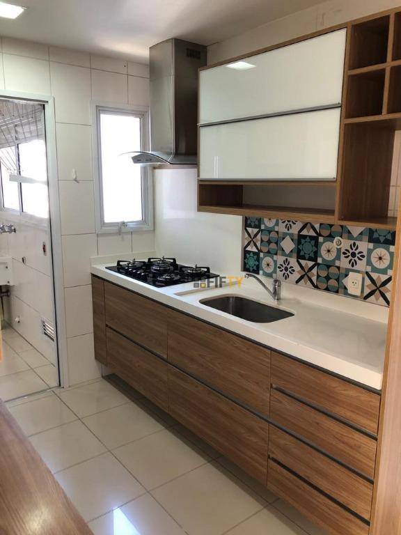 Apartamento para alugar com 3 quartos, 124m² - Foto 6