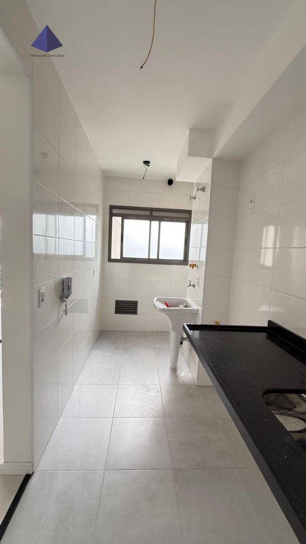 Apartamento à venda com 2 quartos, 68m² - Foto 4