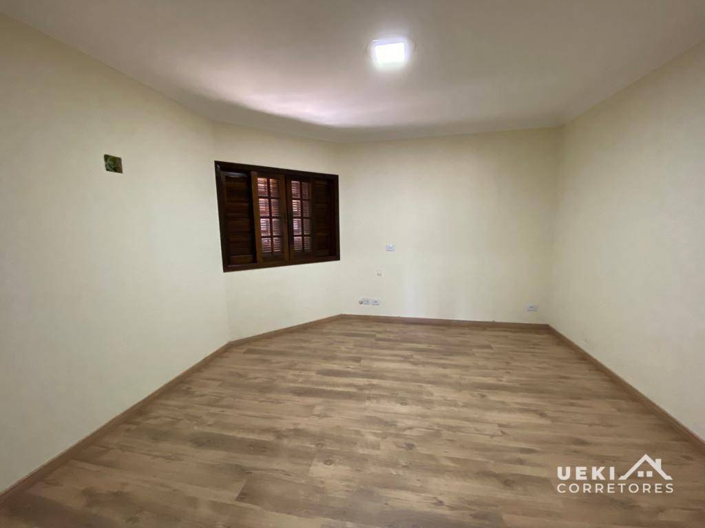 Casa à venda e aluguel com 5 quartos, 220m² - Foto 13