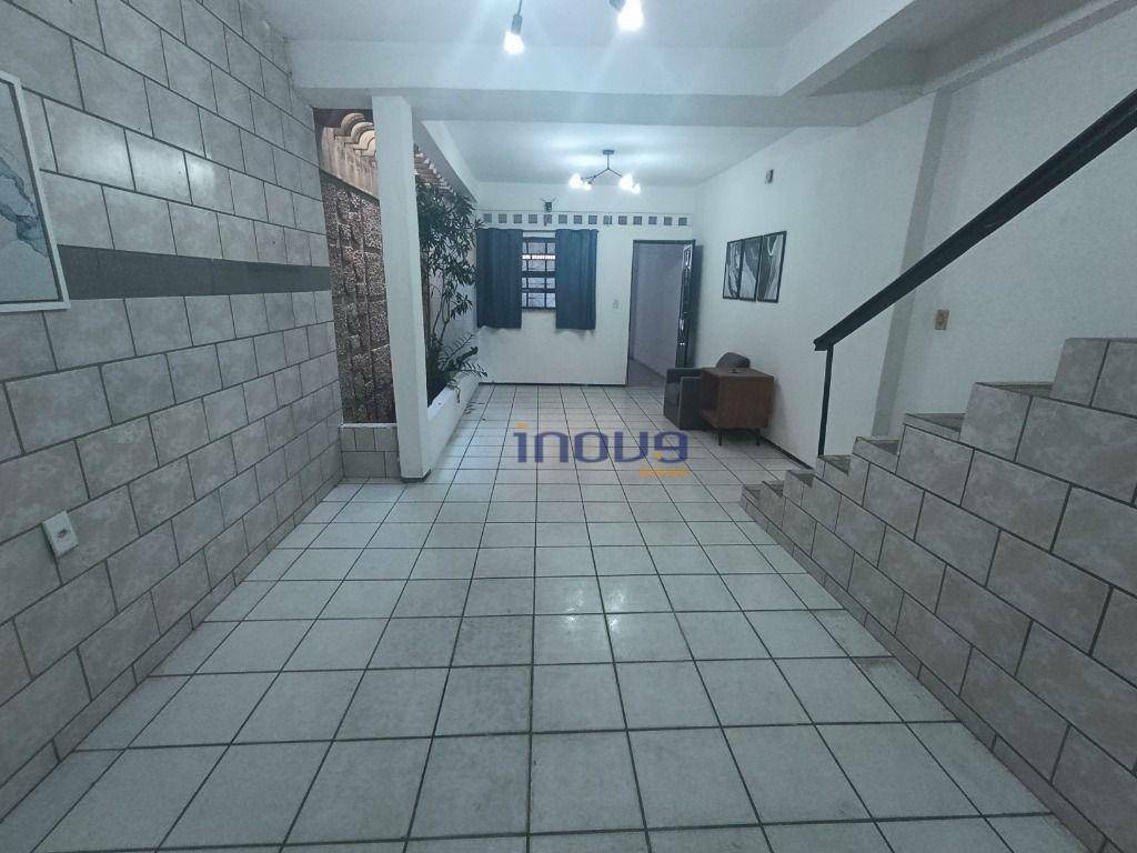 Casa à venda com 4 quartos, 203M2 - Foto 5