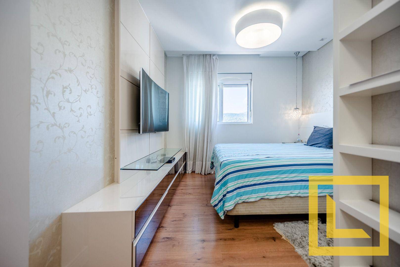 Apartamento à venda com 3 quartos, 133m² - Foto 13