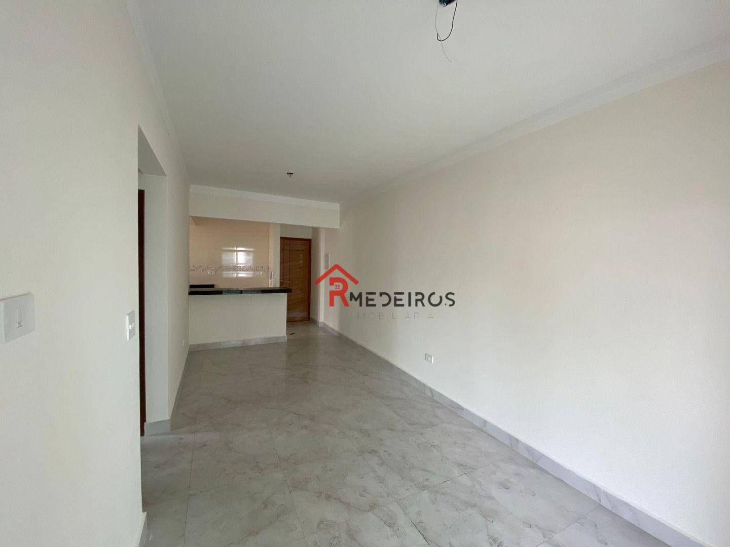 Apartamento à venda com 2 quartos, 69m² - Foto 4