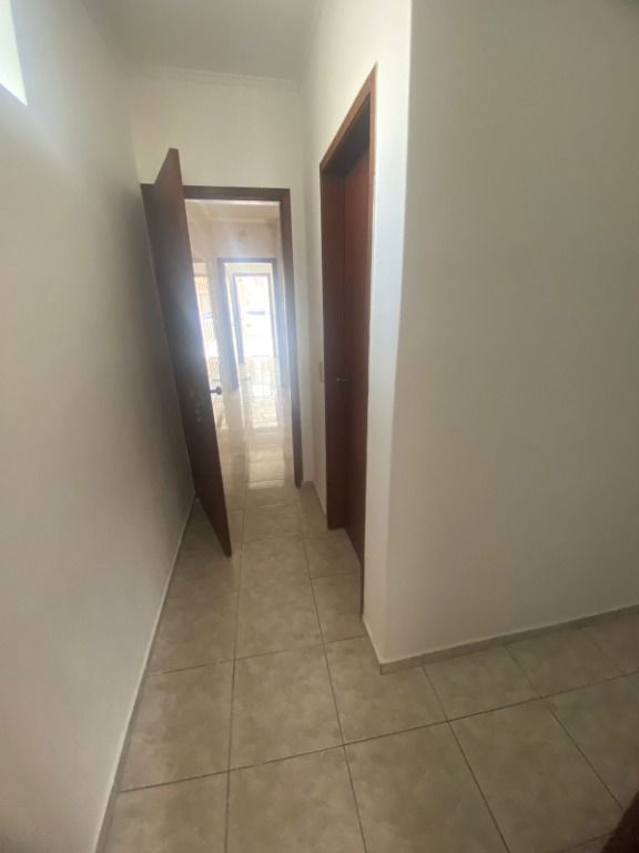 Casa à venda com 3 quartos, 150m² - Foto 14