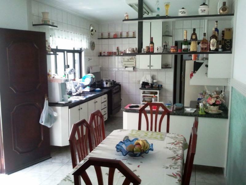 Sobrado à venda com 3 quartos, 198m² - Foto 4