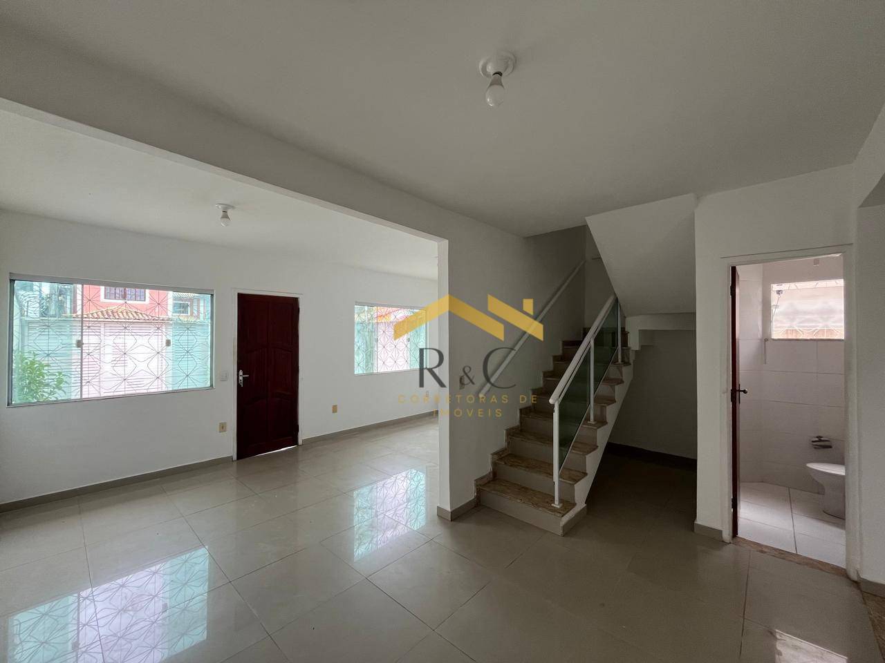 Casa à venda com 3 quartos, 155m² - Foto 3