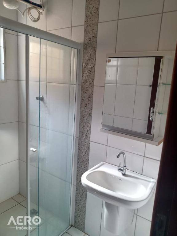 Casa à venda com 2 quartos, 130m² - Foto 18